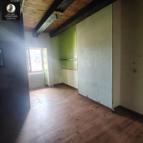 Saint-Parthem (12300) Maison de village à rénover