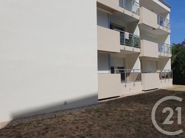 Appartement F1 à vendre  1 pièce - 33 m 2   CHALLANS  - 85