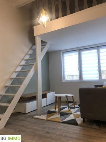 Location / Autre à Niort (79000)