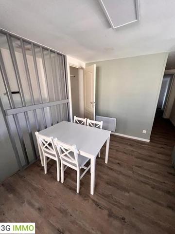 Location / Autre à Niort (79000)