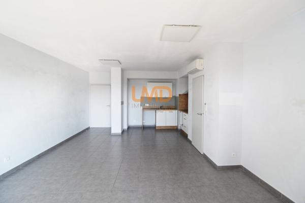 Spacieux appartement T2 rez de jardin plus stationnement et cave