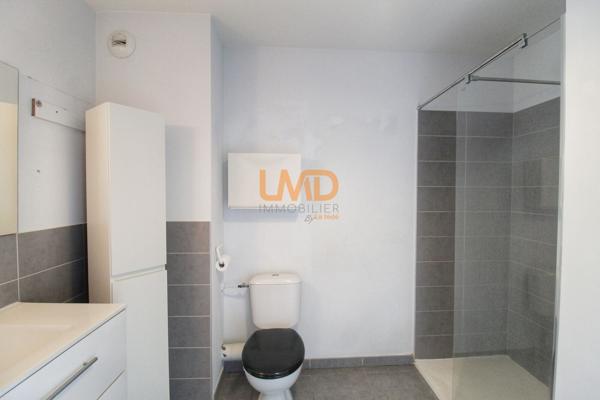 Spacieux appartement T2 rez de jardin plus stationnement et cave