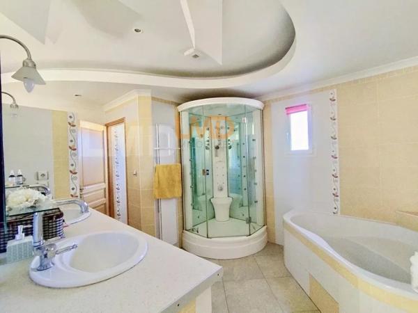 Une propriété d’exception aux portes de Nîmes, en pleine garrigue