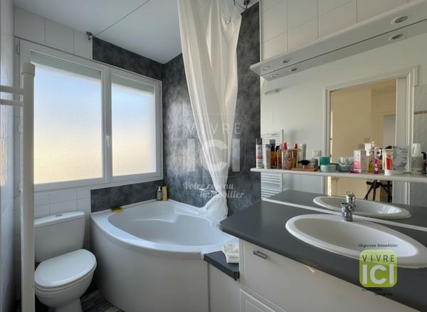 Maison familiale rénovée ,4 chambres .Sans vis-à-vis de 106.15 m2