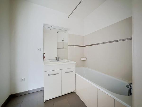 Maison à vendre 3 pièces VEIGNE (37)