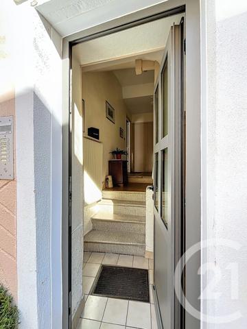 Immeuble à vendre  125 m2 CHATEL GUYON - 63