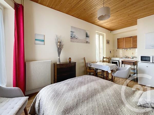 Immeuble à vendre  125 m2 CHATEL GUYON - 63