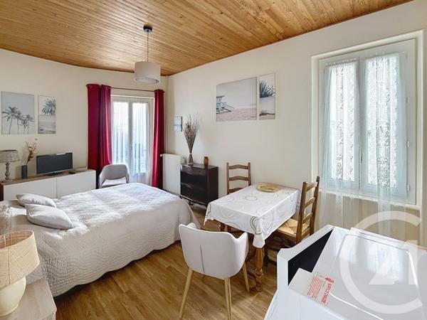 Immeuble à vendre  125 m2 CHATEL GUYON - 63