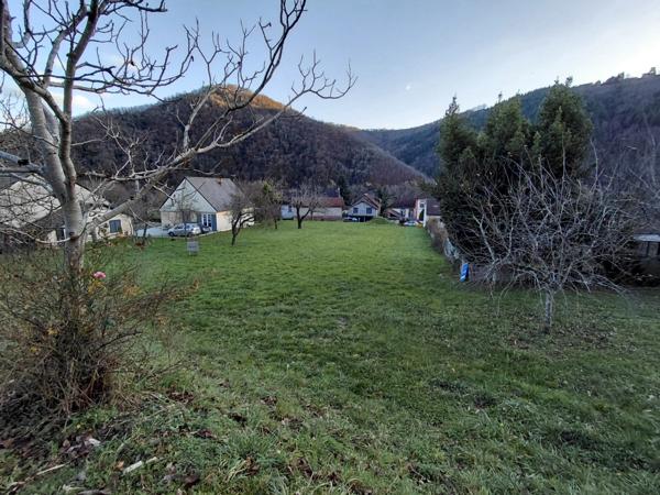 Terrain à SAINT PARTHEM (12)