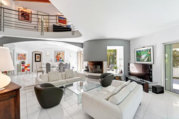 Vente Maison de luxe Marseille 8 6 Pièces 261 m²