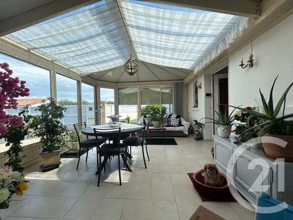Maison à vendre  4 pièces - 137 m 2   ST HILAIRE DE RIEZ  - 85