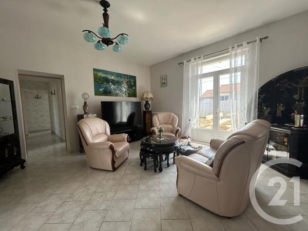 Maison à vendre  4 pièces - 137 m 2   ST HILAIRE DE RIEZ  - 85