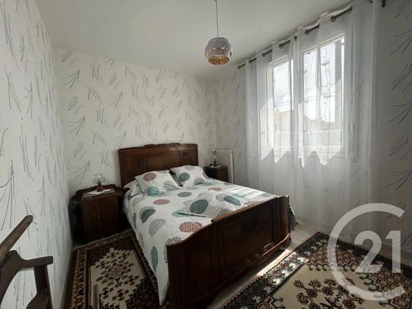 Maison à vendre  4 pièces - 137 m 2   ST HILAIRE DE RIEZ  - 85