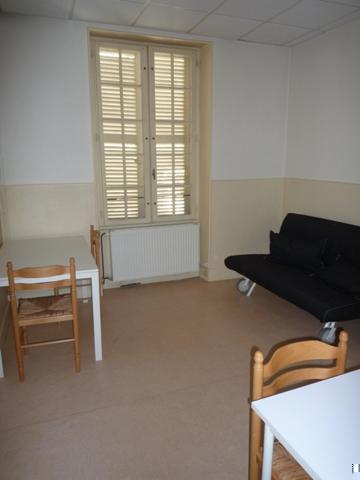 Location appartement près de Poitiers - 1 pièce(s) - 18 m² - 392 € / mois