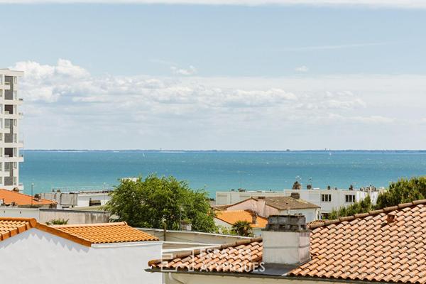 Appartement lumineux de caractère avec une perspective sur la mer