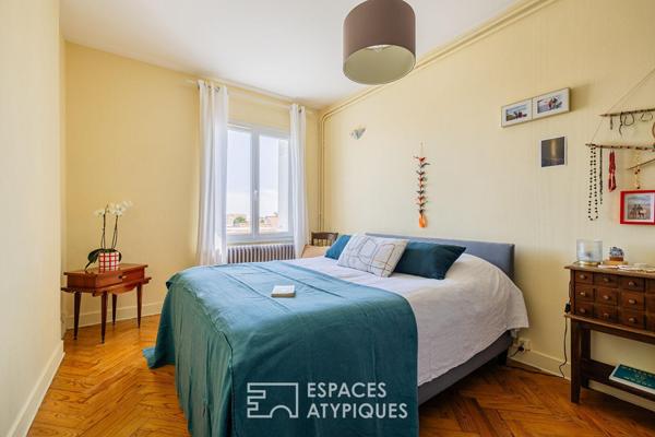Appartement lumineux de caractère avec une perspective sur la mer