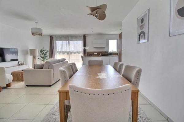 Maison plain pied de 2014 / 85m2 / 400m2