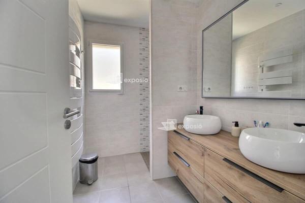 Maison plain pied de 2014 / 85m2 / 400m2