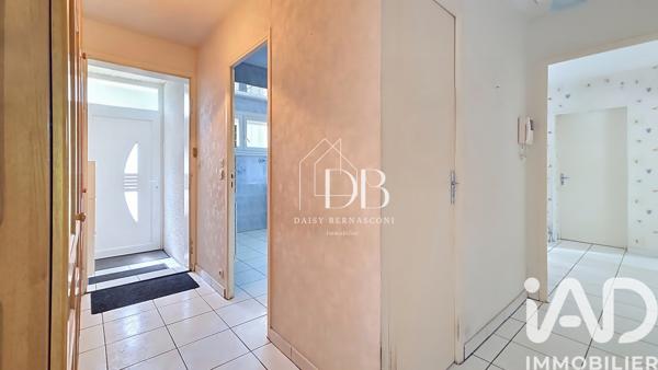 Maison à vendre 4 pièces 97,74 m² Léognan