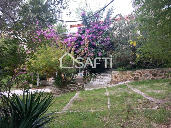 Vente Maison Atypique R+1 de 253 M²