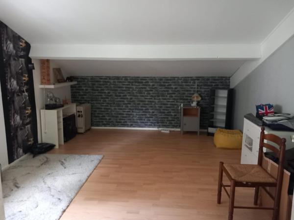 Vente Maison Atypique R+1 de 253 M²