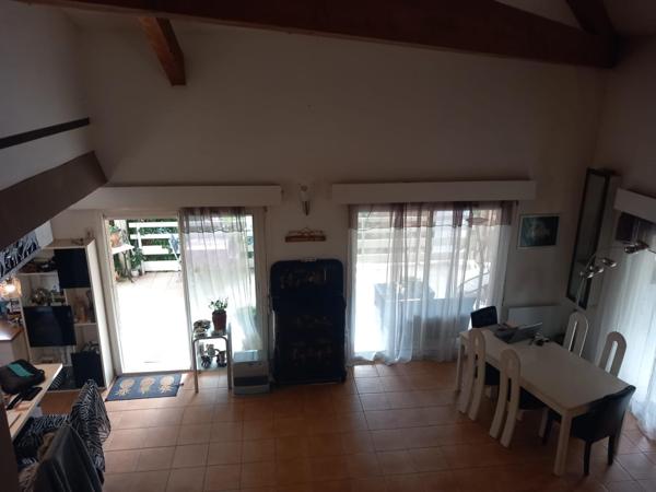 Vente Maison Atypique R+1 de 253 M²