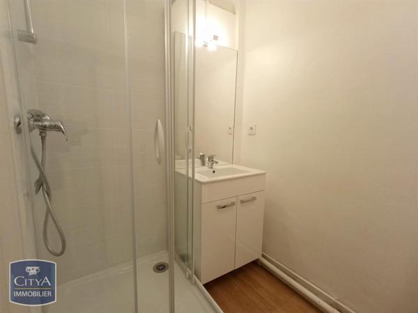 Appartement à louer 1 pièce 32.96m²