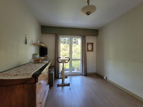 LA ROCHELLE - Quartier La Genette | Appartement T4 avec balcon, ascenseur, stationnement et grenier
