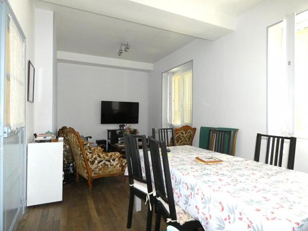 2 Maisons / dépendances / garage / terrain 1900m²