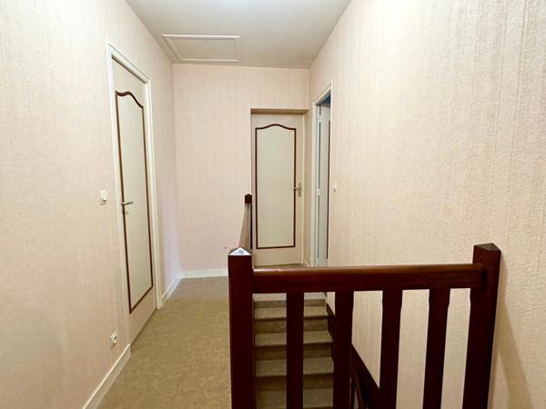 Maison à vendre SAUMUR - 4 chambres entre-les ponts proche commerces, la gare et bords de Loire