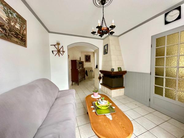 Maison à vendre SAUMUR - 4 chambres entre-les ponts proche commerces, la gare et bords de Loire