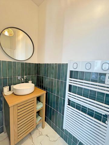 2 pièces rénové à louer meublé