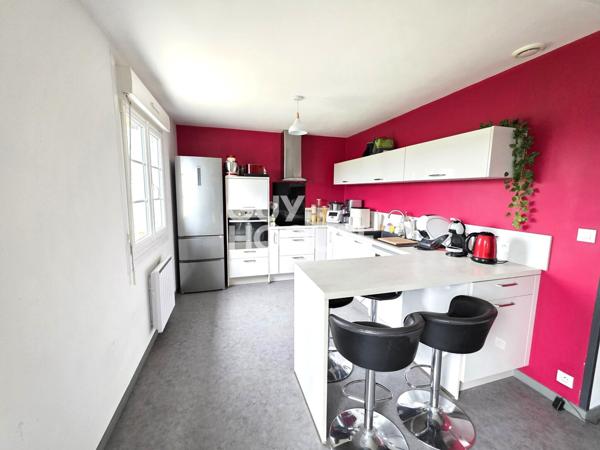 MAISON À VENDRE DE 4 PIÈCES DE 101,99 M²