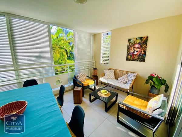 Appartement à vendre 4 pièces 79m² Saint-Paul (97434)