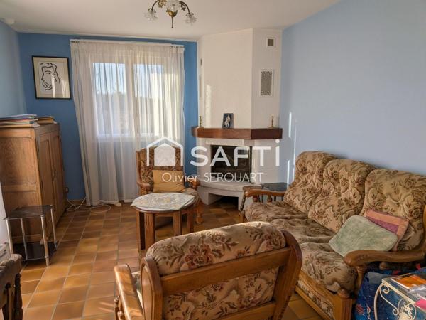 PAVILLON DE 169 m² – HABITABLE DE PLAIN-PIED, 4 CHAMBRES, SOUS-SOL COMPLET ET JARDIN DE 1 600 m²