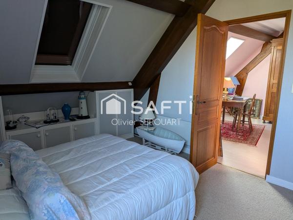 PAVILLON DE 169 m² – HABITABLE DE PLAIN-PIED, 4 CHAMBRES, SOUS-SOL COMPLET ET JARDIN DE 1 600 m²