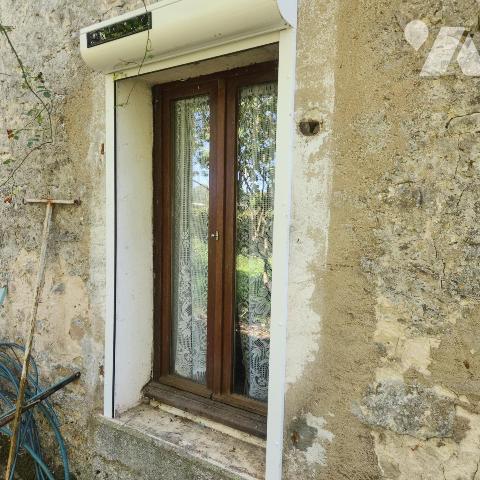  Maison de caractère sur grand terrain à CHERRE- Potentiel exceptionnel