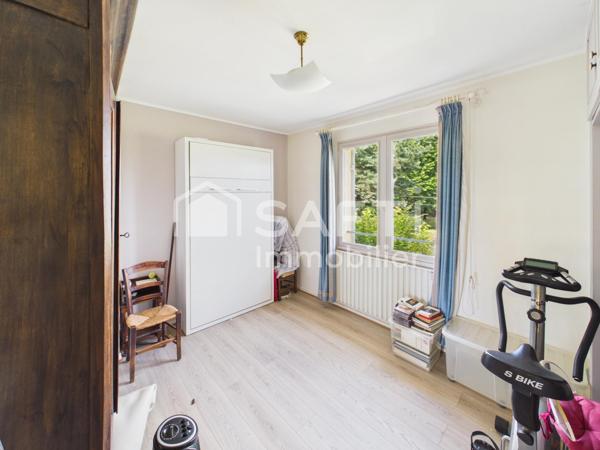 PESSAC – Maison familiale de 95 m² avec garage, terrasse et stationnements