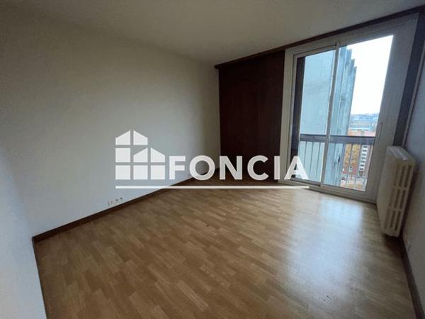 Location Appartement 3 pièces 66.21 m² - 3 PLACE ALEXANDRE 1ER Montauban 82000