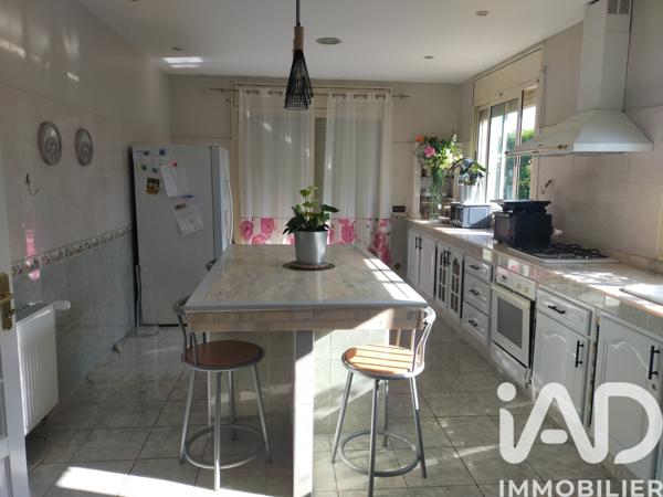 Maison à vendre 5 pièces 267 m² Sorgues