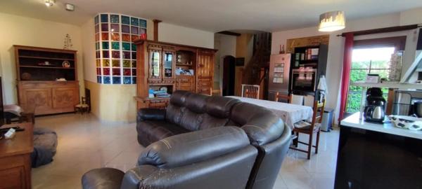 Maison 6 pièces de 185m²