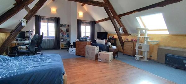 Maison 6 pièces de 185m²