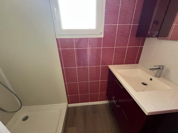 Maison contemporaine de 2011 de 169 M2 avec piscine sur 2707 M2