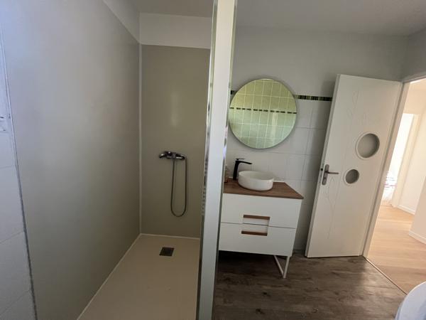 Maison contemporaine de 2011 de 169 M2 avec piscine sur 2707 M2