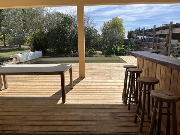 Maison contemporaine de 2011 de 169 M2 avec piscine sur 2707 M2