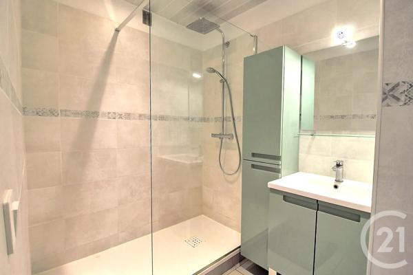 Appartement F4 à vendre  4 pièces - 91,45 m 2   CHATEAU THIERRY  - 02