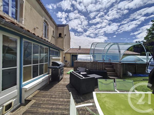 Maison à vendre  11 pièces - 332 m2 L ILE D ELLE - 85