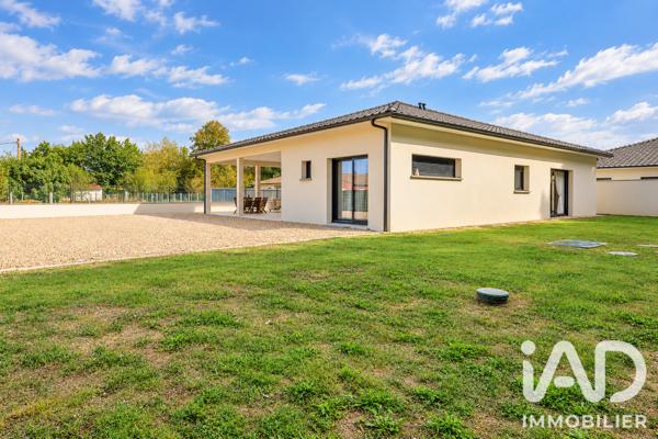 Maison à vendre 6 pièces 145 m² Saint-Seurin-sur-l'Isle