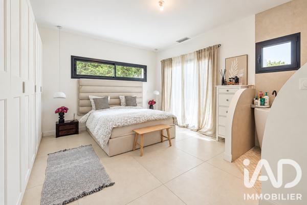 Maison à vendre 6 pièces 145 m² Saint-Seurin-sur-l'Isle