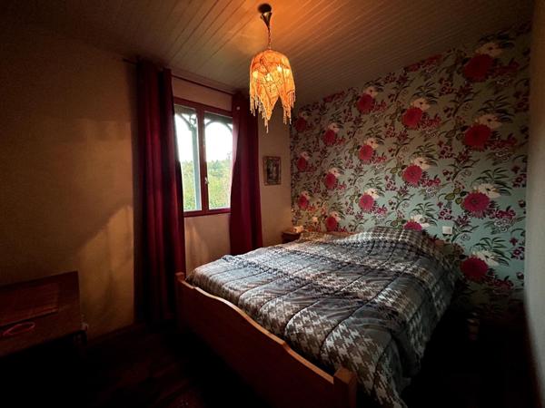 Propriété de caractère avec grange, dépendances et fort potentiel d’aménagement